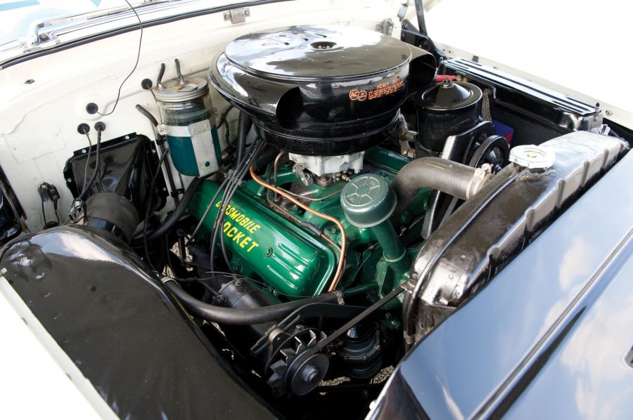  Oldsmobile 98 Fiesta Convertible 1953 года  (фото 84 из 87)